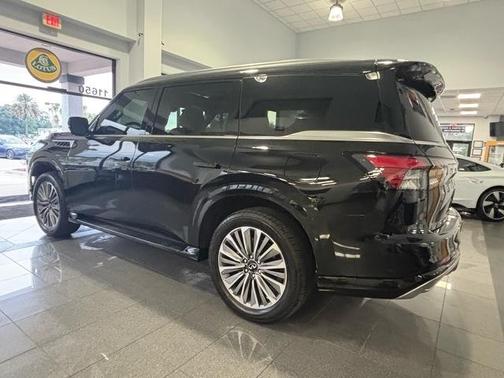 2025 INFINITI QX80 SENSORY