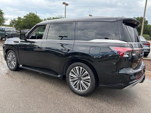 2025 INFINITI QX80 SENSORY