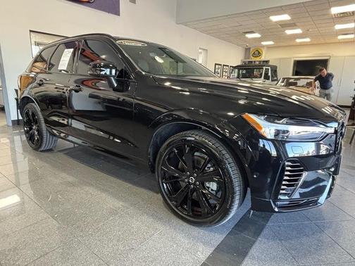 2024 Volvo XC60 Recharge Plug-In Hybrid T8 Ultimate Black Edition