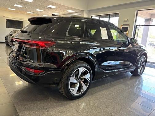 2025 Audi Q6 e-tron Premium