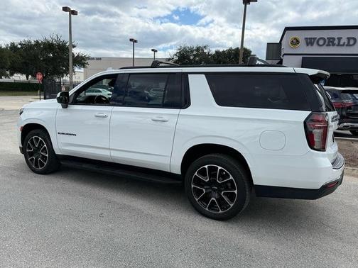 2021 Chevrolet Suburban RST