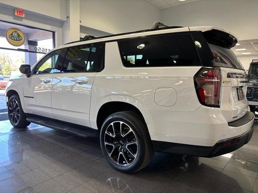 2021 Chevrolet Suburban RST