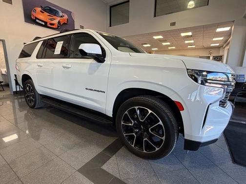 2021 Chevrolet Suburban RST