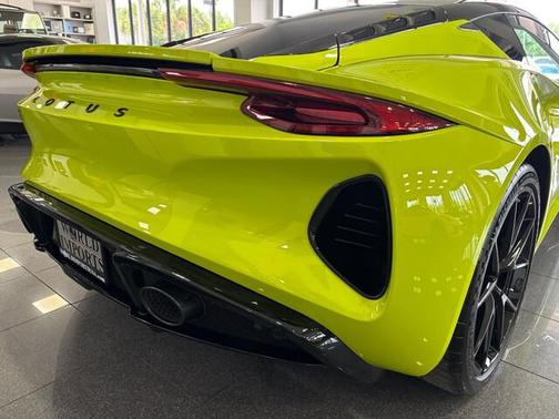 2025 Lotus Emira V6