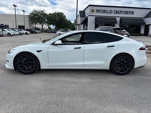 2022 Tesla Model S Plaid
