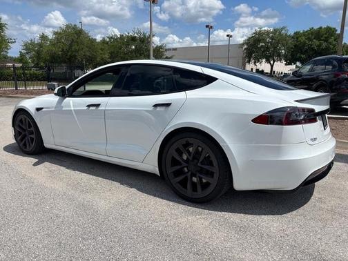 2022 Tesla Model S Plaid