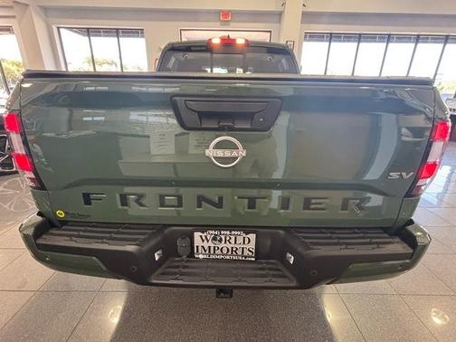 2024 Nissan Frontier SV