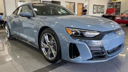 2023 Audi e-tron GT Premium Plus