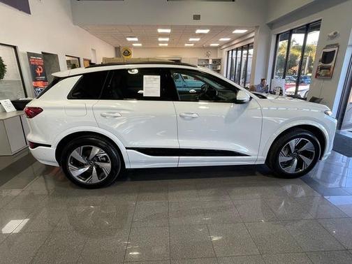 2025 Audi Q6 e-tron Premium