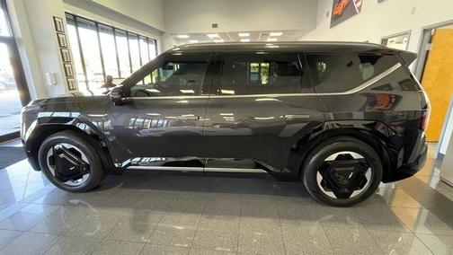 2024 Kia EV9 Land