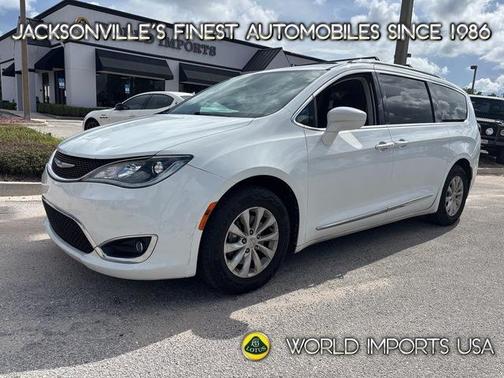 2018 Chrysler Pacifica Touring-L