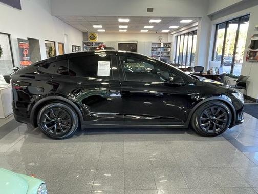 2022 Tesla Model X Plaid