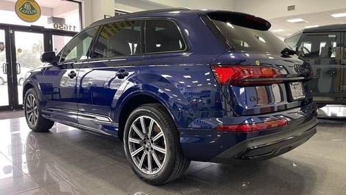 2023 Audi Q7 45 Premium