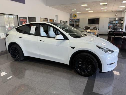 2022 Tesla Model Y Long Range