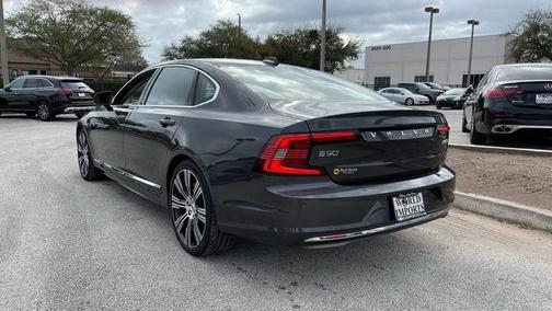 2023 Volvo S90 B6 Ultimate