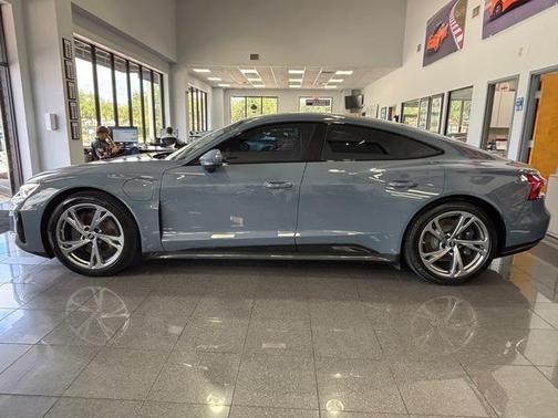 2022 Audi e-tron GT Premium Plus