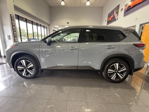 2025 Nissan Rogue SL
