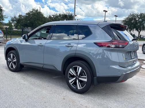 2025 Nissan Rogue SL