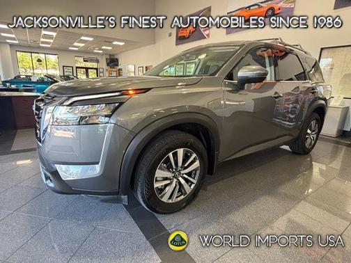 2023 Nissan Pathfinder SL