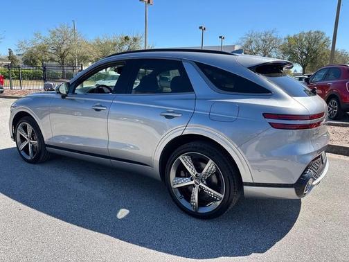 2023 Genesis GV70 2.5T