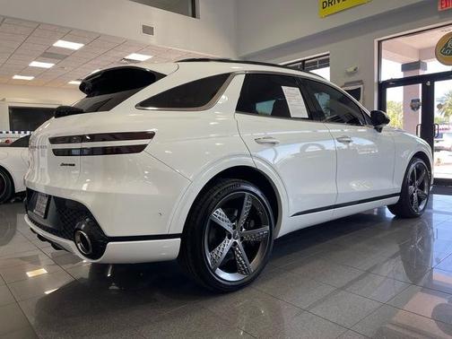 White 2024 Genesis GV70 3.5T Sport