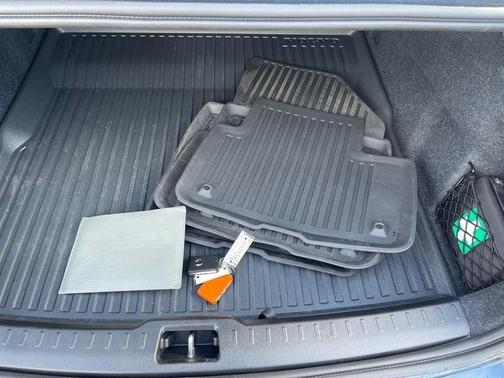 2025 Volvo S60 Plug-In Hybrid T8 Ultra