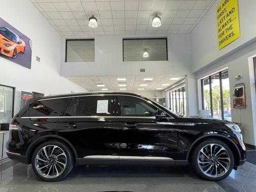 Black 2020 Lincoln Aviator Reserve AWD