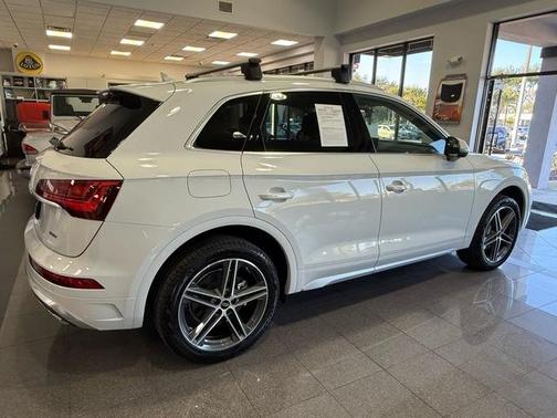 2024 Audi Q5 e 55 S line quattro Premium