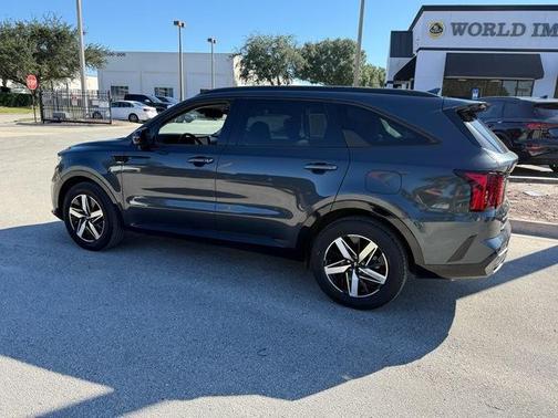 2023 Kia Sorento S
