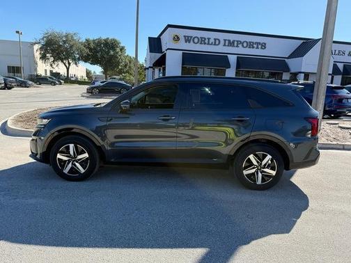 2023 Kia Sorento S