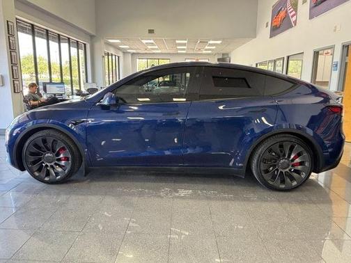 2023 Tesla Model Y Performance