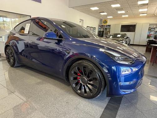 2023 Tesla Model Y Performance