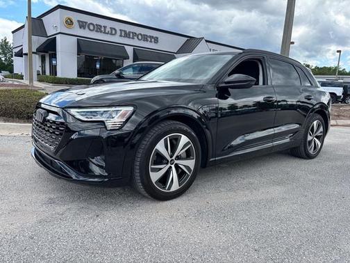 2024 Audi Q8 e-tron Premium
