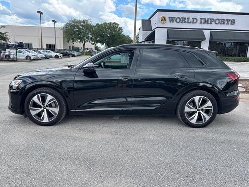 2024 Audi Q8 e-tron Premium