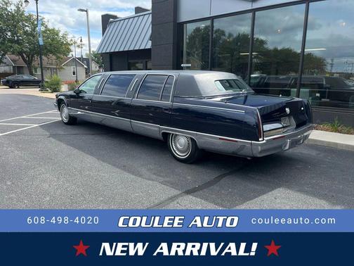 1994 Cadillac Fleetwood Standard