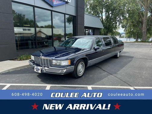 1994 Cadillac Fleetwood Standard