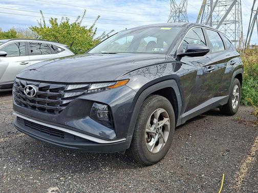 2023 Hyundai TUCSON SE