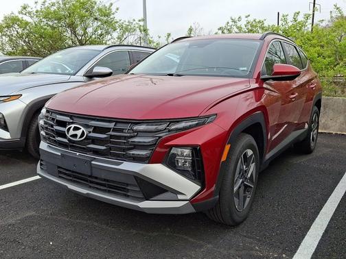 Red 2025 Hyundai TUCSON SEL