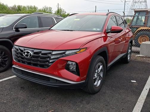 Red 2023 Hyundai TUCSON SEL