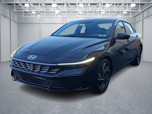 Black 2025 Hyundai ELANTRA SEL Sport