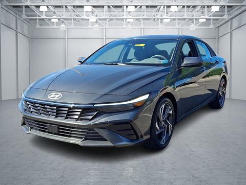 Gray 2025 Hyundai ELANTRA SEL Convenience