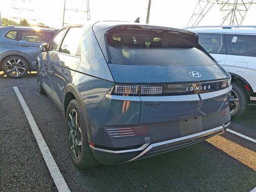 Green 2023 Hyundai IONIQ 5 SEL