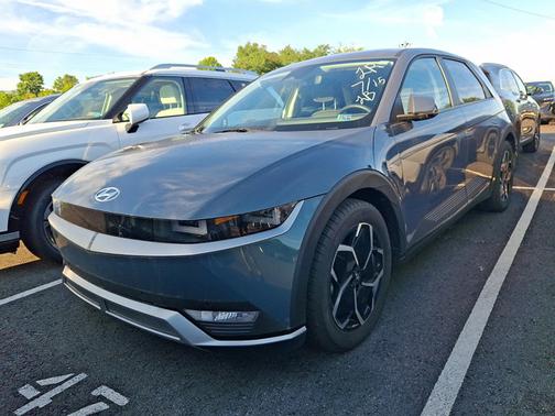 Green 2023 Hyundai IONIQ 5 SEL