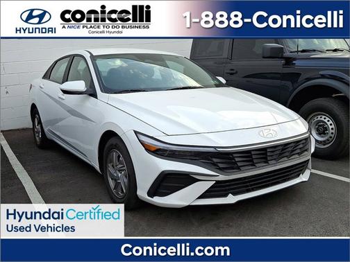 2024 Hyundai ELANTRA SE