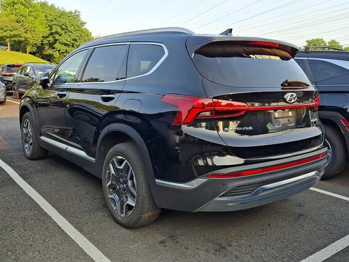 Black 2023 Hyundai Santa Fe Plug-In Hybrid Limited