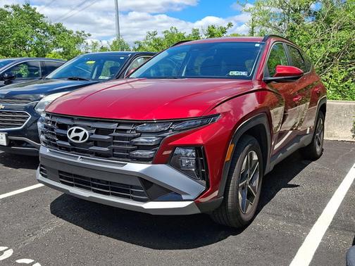 Red 2025 Hyundai TUCSON SEL