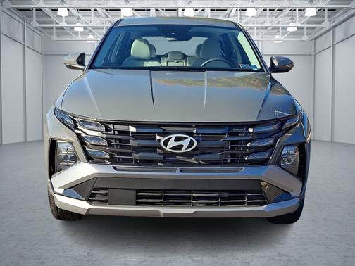 Gray 2026 Hyundai TUCSON SE