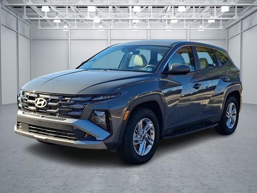 Gray 2026 Hyundai TUCSON SE