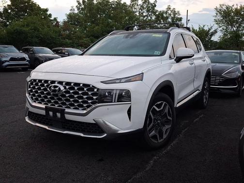 White 2023 Hyundai SANTA FE HEV Limited