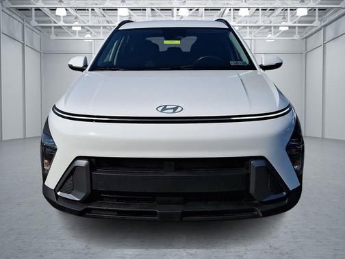 White 2025 Hyundai KONA SEL